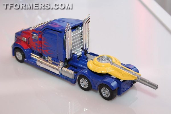 First Look At Transformers Age Of Extinction Optimus Prime Action Figure  (13 of 13)